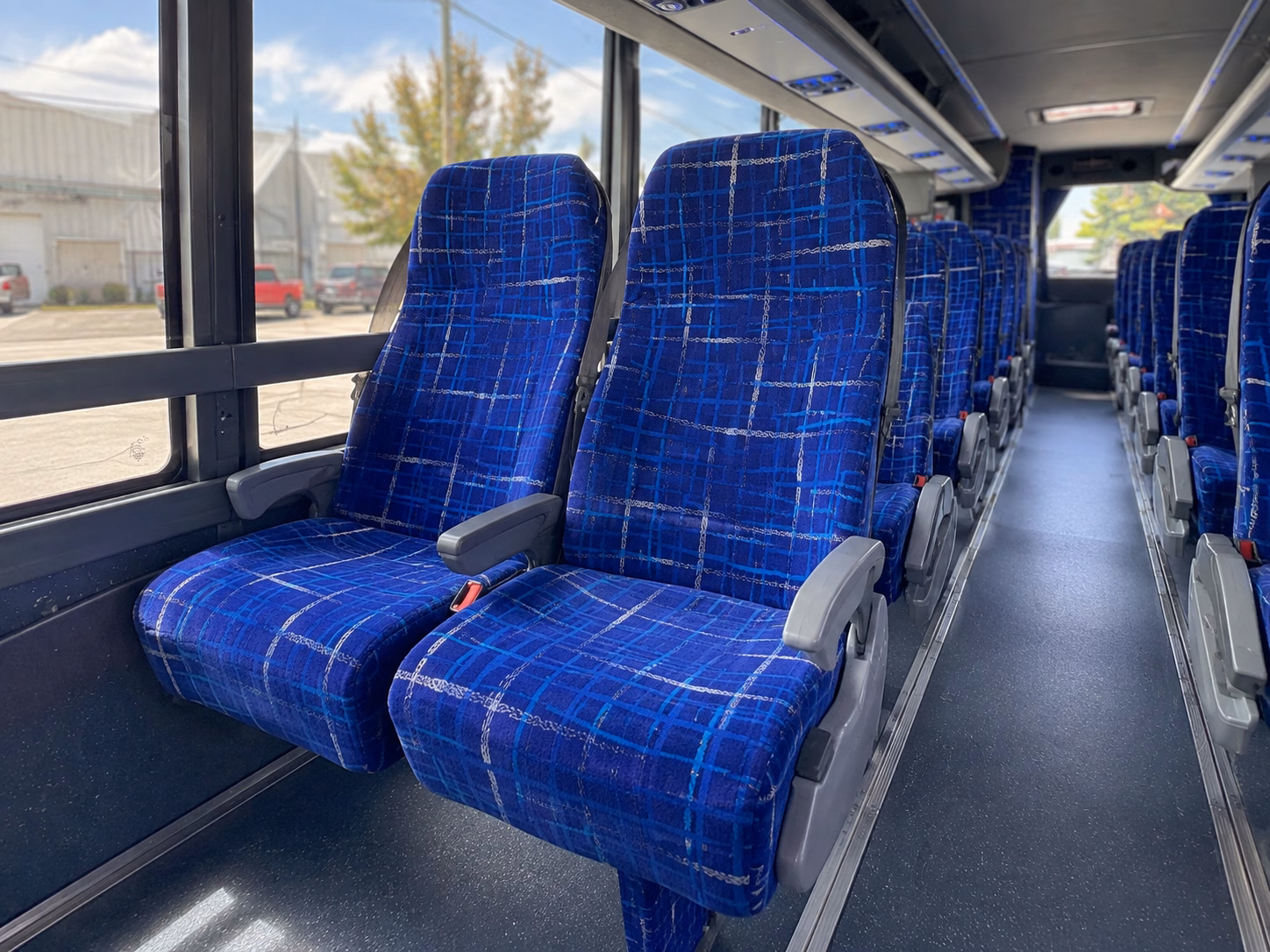 buses for bridal party and vip wedding day runs in columbia