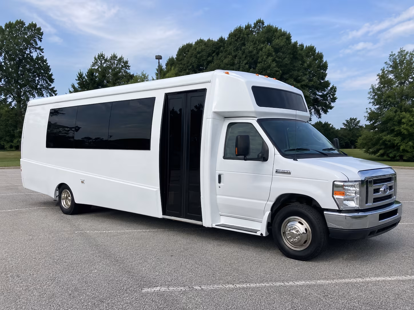 columbia 18 passenger party bus