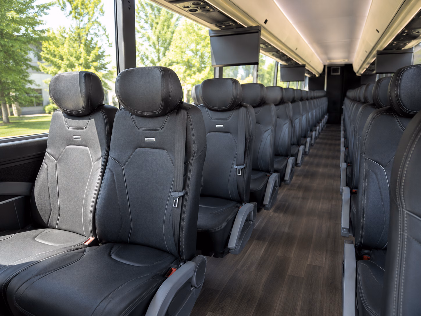 corporate wine event buses for columbia groups